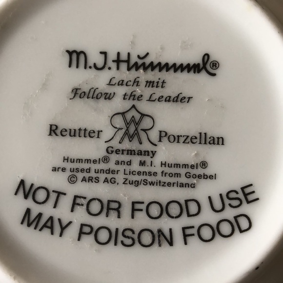 3 mini  MJ Hummel collectible plates - Picture 5 of 7